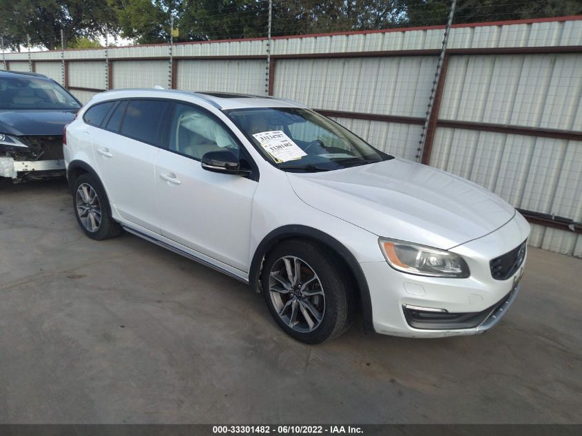 2015 VOLVO V60 CROSS COUNTRY T5 PLATINUM YV4612HM3F1001623