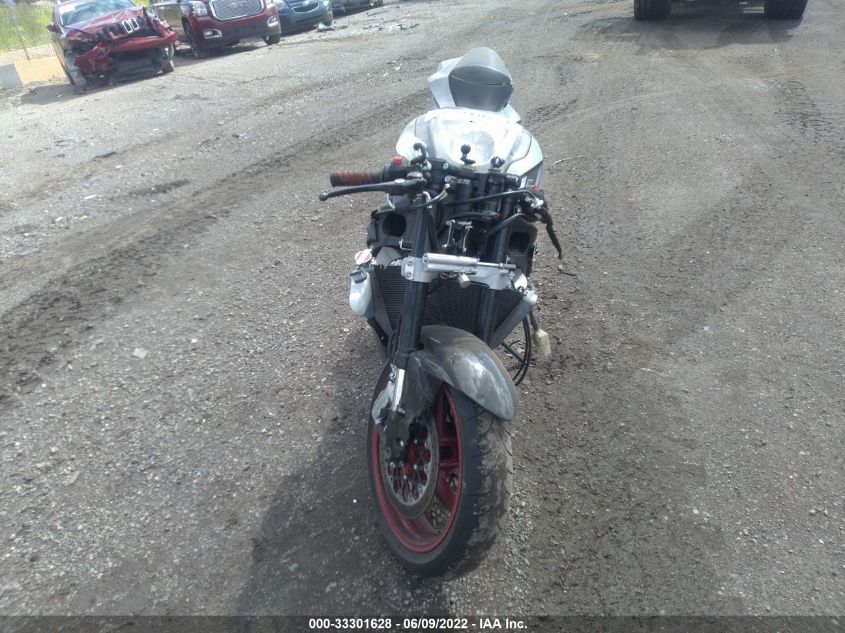2018 SUZUKI GSX-R600 JS1GN7FAXJ2100423