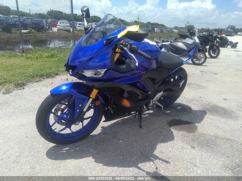 2019 YAMAHA YZFR3 MH3RH17Y3KK002920