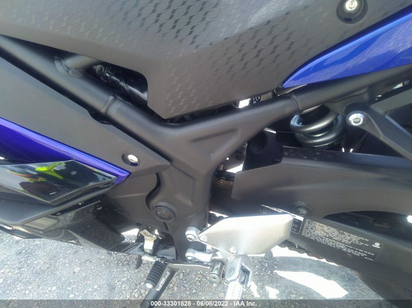 2019 YAMAHA YZFR3 MH3RH17Y3KK002920