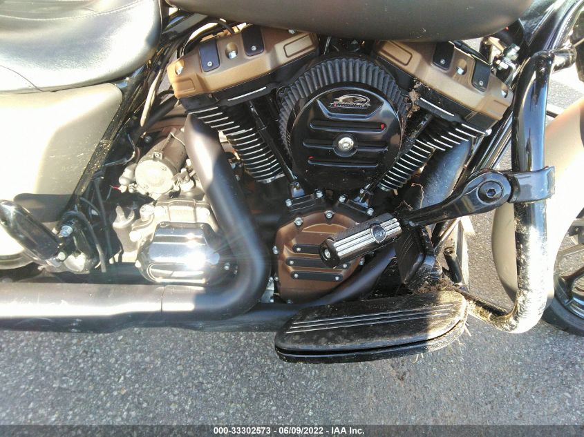 2019 HARLEY-DAVIDSON FLHXS 1HD1KRP17KB604815