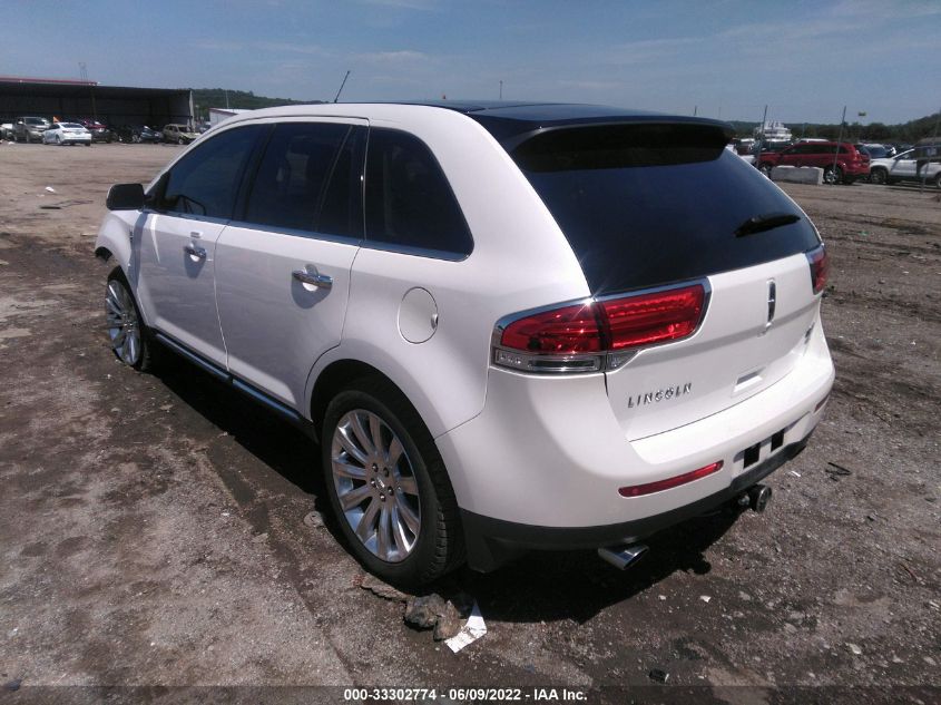 2013 LINCOLN MKX 2LMDJ8JK8DBL25285