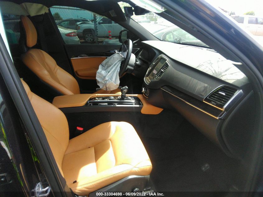2018 VOLVO XC90 MOMENTUM YV4A22PK0J1209085