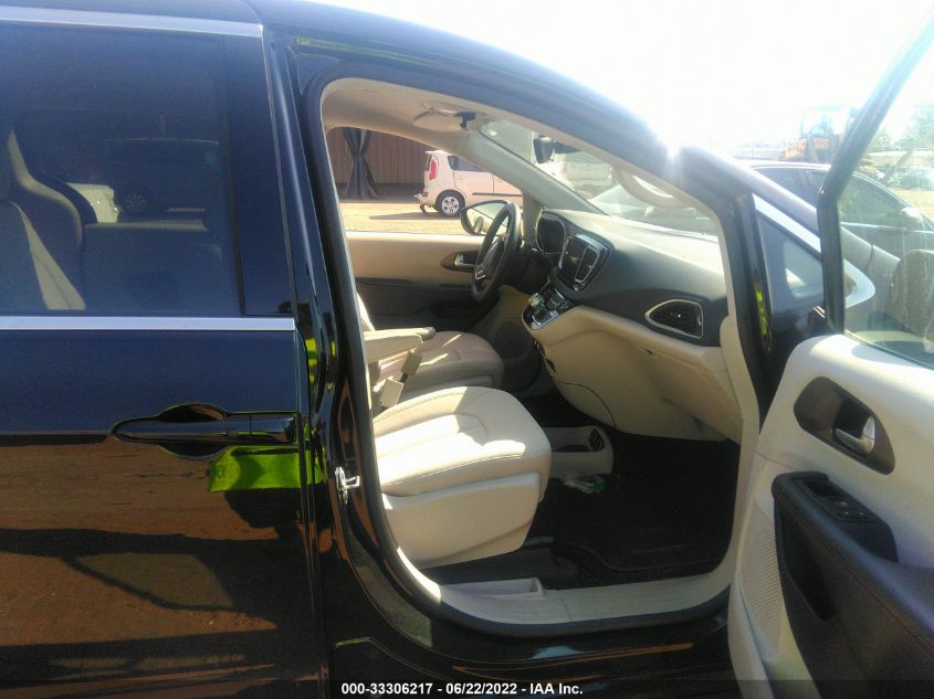 2017 CHRYSLER PACIFICA TOURING 2C4RC1DG1HR588021