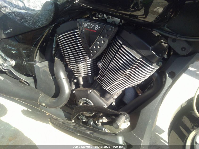 2014 VICTORY MOTORCYCLES CROSS COUNTRY 8-BALL 5VPDA36N7E3028422