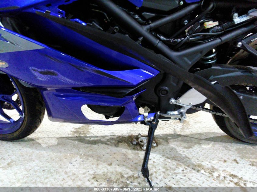 2021 YAMAHA YZFR3 A MH3RH18YXMK005508