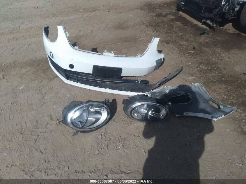 2015 VOLKSWAGEN BEETLE CONVERTIBLE 1.8T 3VW517AT4FM810867