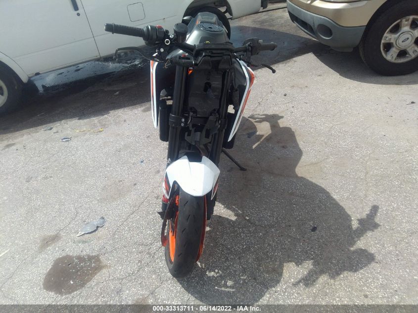 2020 KTM 890 DUKE R VBKTU9400LM800356
