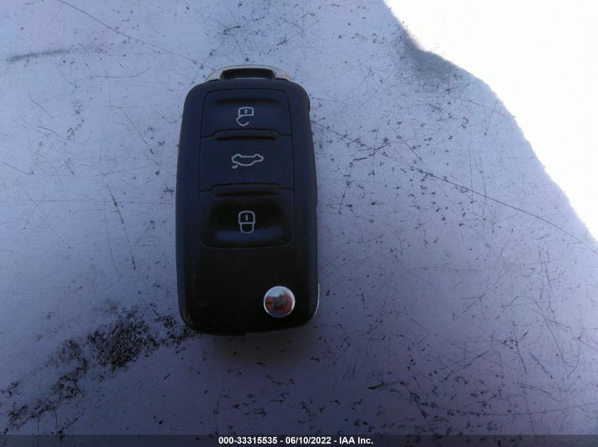 2013 VOLKSWAGEN BEETLE COUPE 3VWJP7AT2DM628160