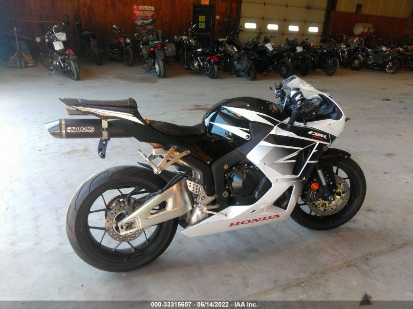 2016 HONDA CBR600 RR JH2PC40J1GK200851
