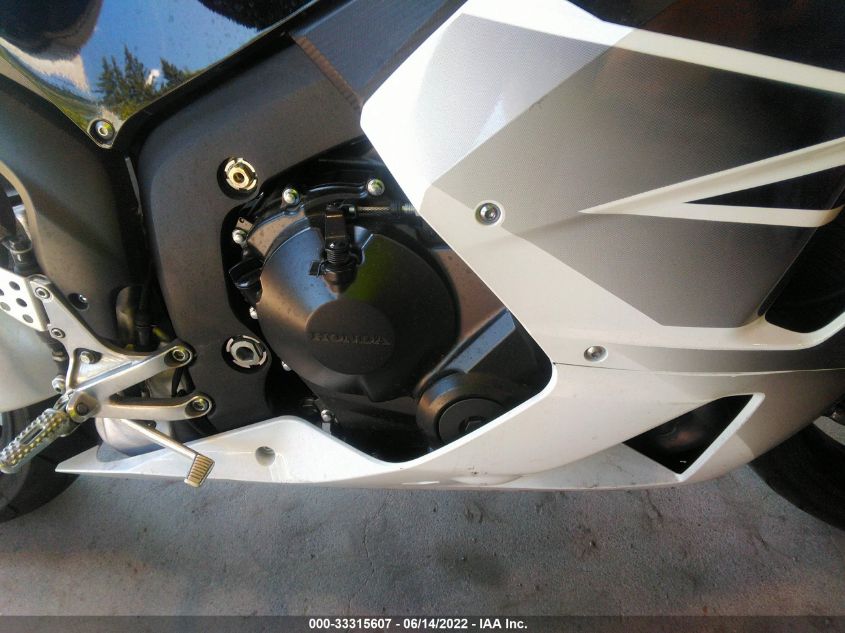2016 HONDA CBR600 RR JH2PC40J1GK200851