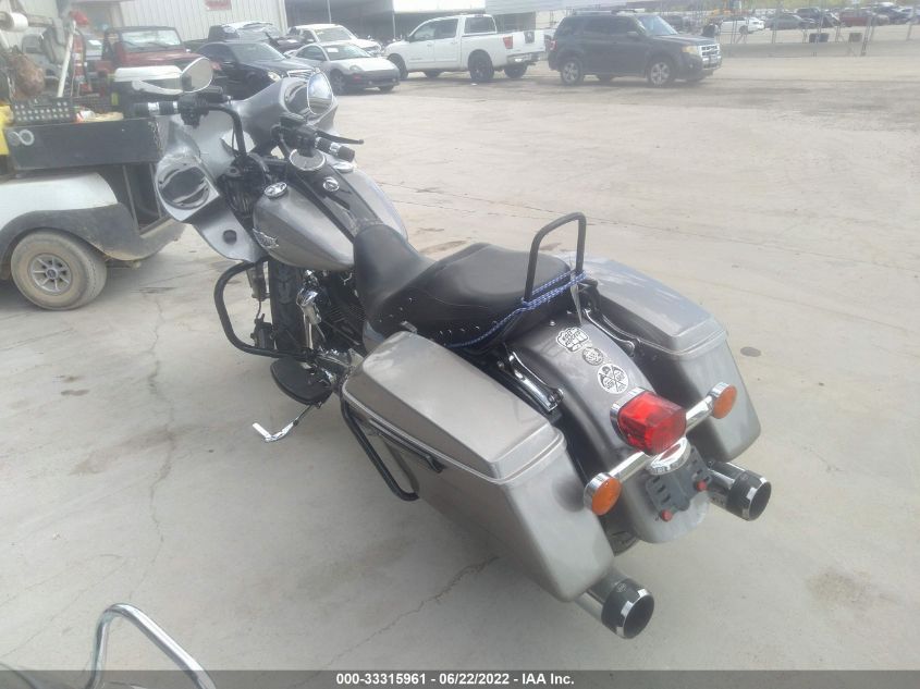 2017 HARLEY-DAVIDSON FLHR ROAD KING 1HD1FBC16HB693870