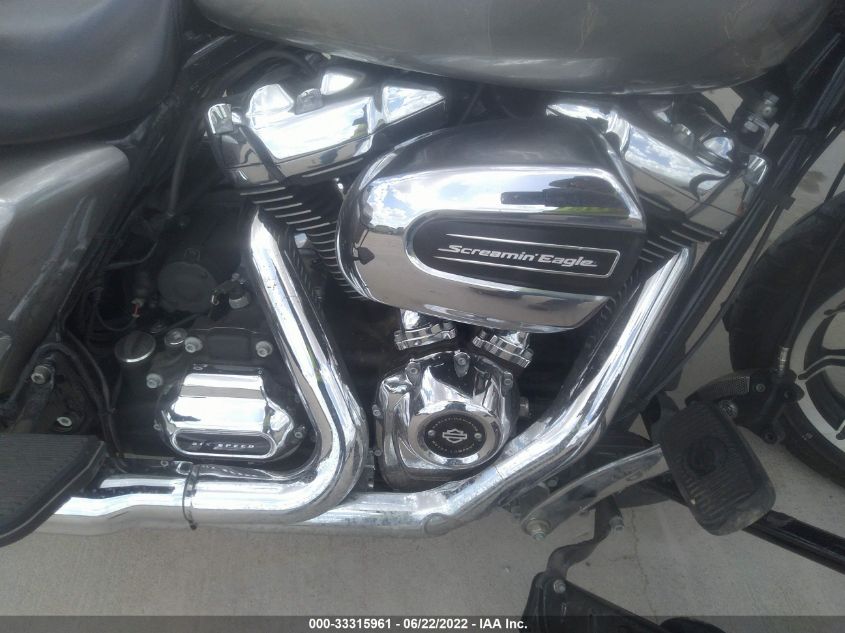 2017 HARLEY-DAVIDSON FLHR ROAD KING 1HD1FBC16HB693870