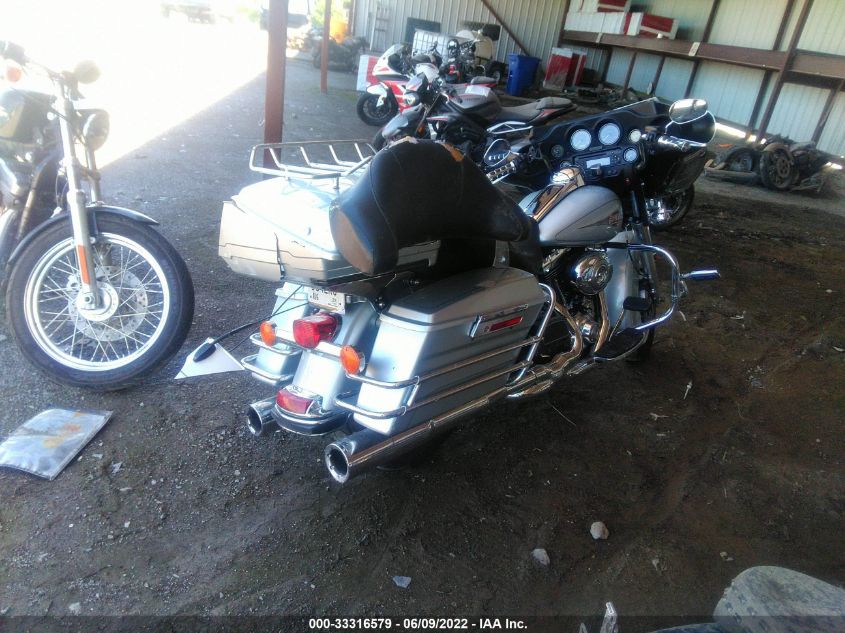 2011 HARLEY-DAVIDSON FLHTC 1HD1FF412BB661463