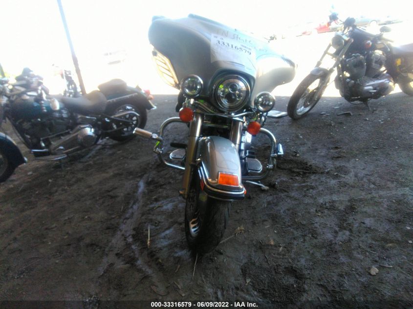 2011 HARLEY-DAVIDSON FLHTC 1HD1FF412BB661463