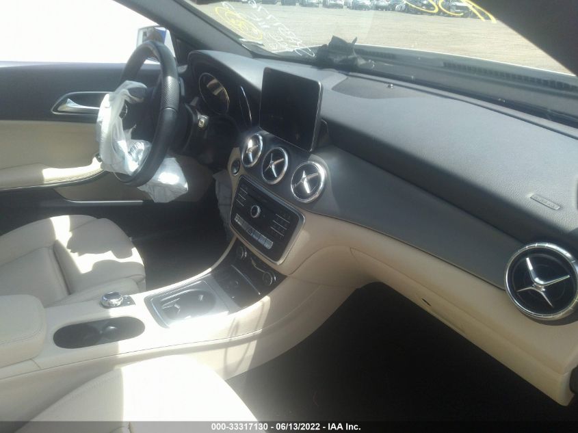 2019 MERCEDES-BENZ CLA WDDSJ4GB5KN726923