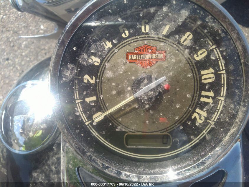 2011 HARLEY-DAVIDSON FLSTC 1HD1BW511BB046106