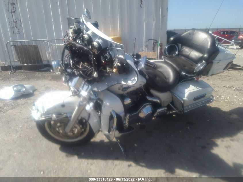 2004 HARLEY-DAVIDSON FLHTCUI 1HD1FCW184Y612229