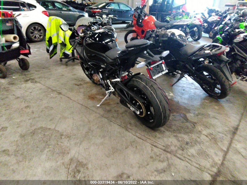 2022 BMW S 1000 RR WB10E230XN6F65983