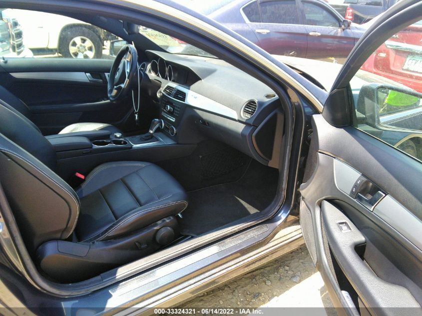 2013 MERCEDES-BENZ C-CLASS C 250 WDDGJ4HB8DG004602