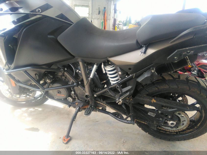 2019 KTM 1290 SUPER ADVENTURE S VBKV79402KM915779