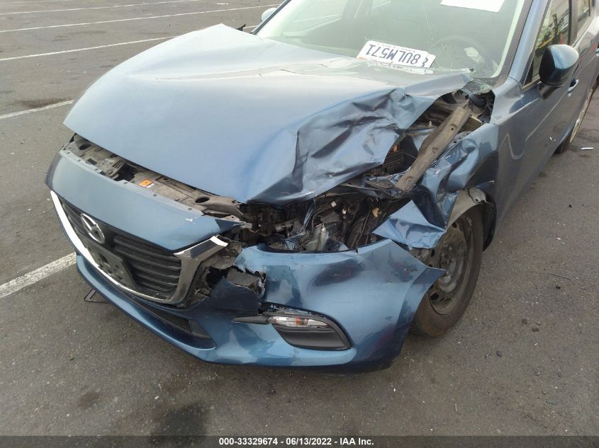 2018 MAZDA MAZDA3 4-DOOR SPORT 3MZBN1U75JM190641