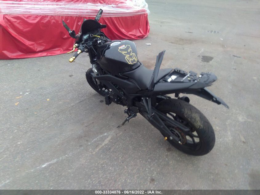 2021 YAMAHA YZFR3 A MH3RH18YXMK007968