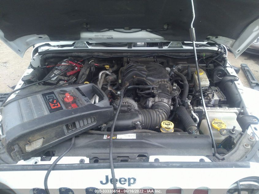 2015 JEEP WRANGLER UNLIMITED SAHARA 1C4HJWEG0FL577997