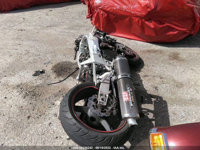 2001 SUZUKI GSX-R600 JS1GN7BA012100050