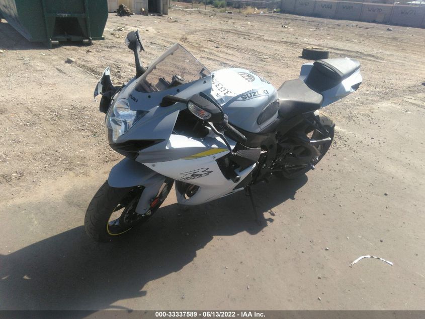 2022 SUZUKI GSX-R600 JS1GN7FA3N7100580