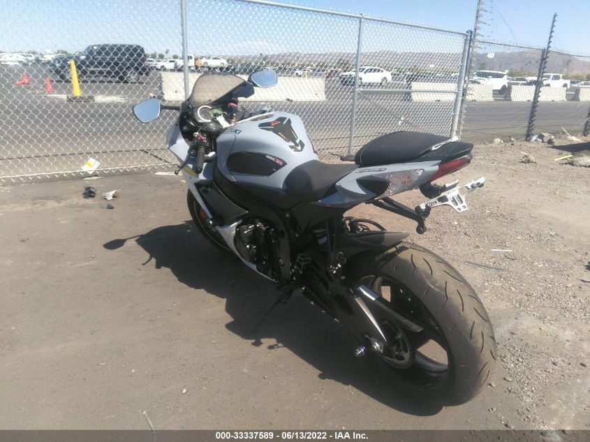 2022 SUZUKI GSX-R600 JS1GN7FA3N7100580