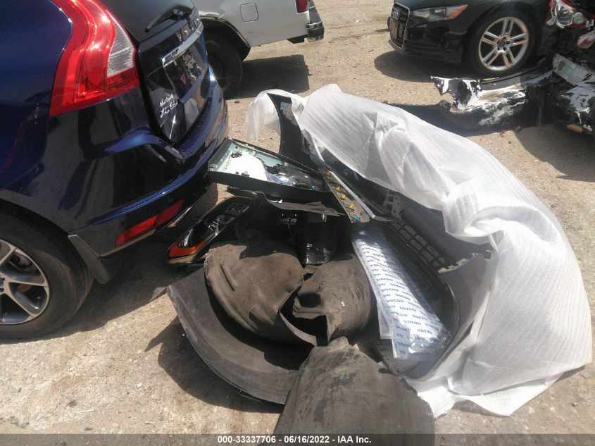 2015 VOLVO XC60 T6 DRIVE-E PLATINUM YV449MDV6F2709448