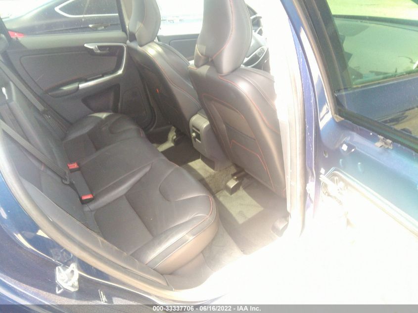 2015 VOLVO XC60 T6 DRIVE-E PLATINUM YV449MDV6F2709448