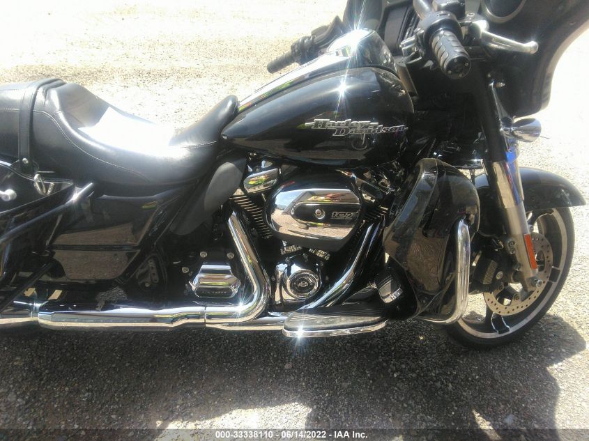 2018 HARLEY-DAVIDSON FLHX STREET GLIDE 1HD1KBC12JB675061