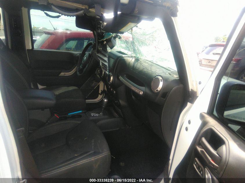 2016 JEEP WRANGLER UNLIMITED SAHARA 1C4BJWEG7GL252836