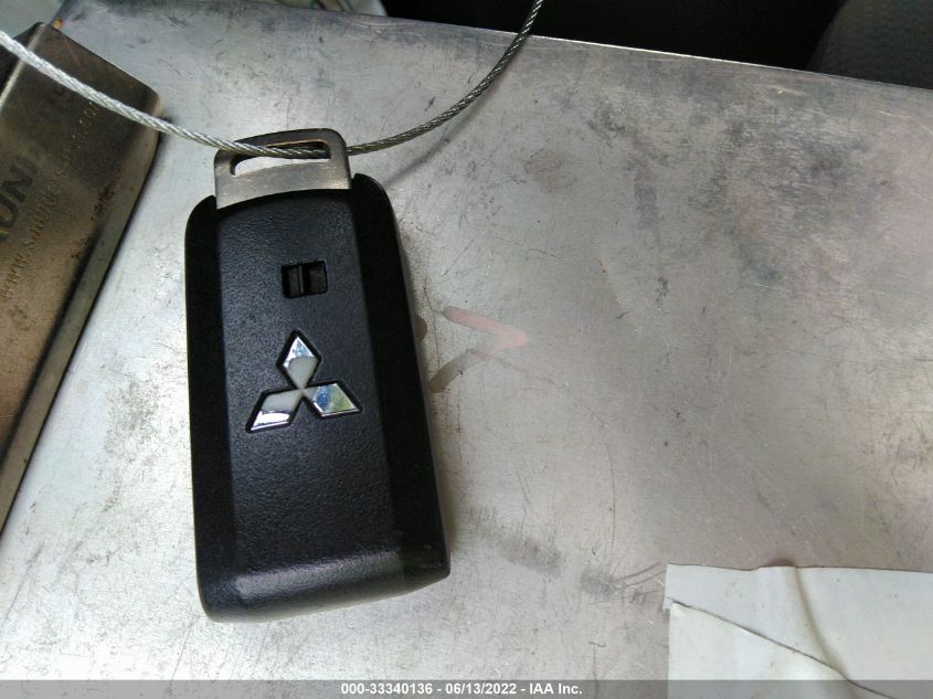 2015 MITSUBISHI MIRAGE ES/RF ML32A4HJ7FH006675