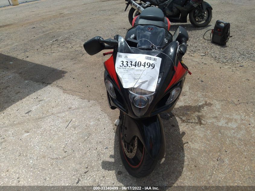 2011 SUZUKI GSX1300 R JS1GX72A3B2101270