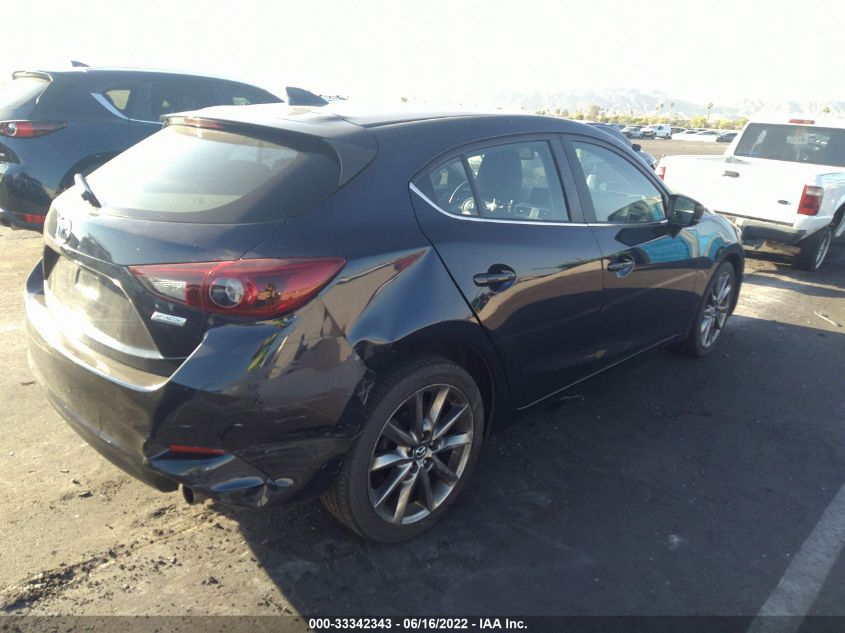 2018 MAZDA MAZDA3 5-DOOR GRAND TOURING 3MZBN1M30JM175574
