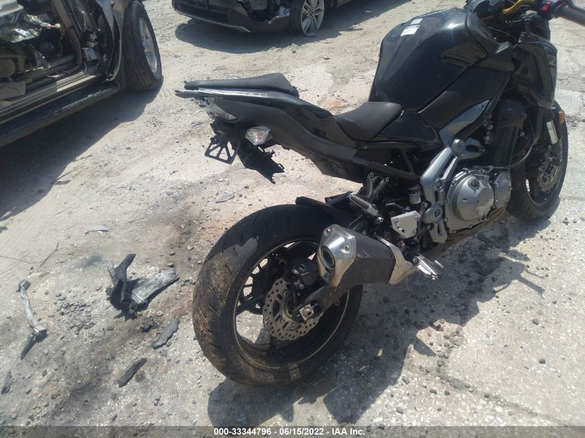 2017 KAWASAKI ZR900 JKAZR2A14HDA18003