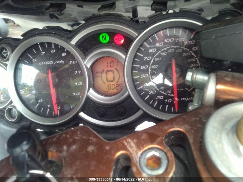 2011 SUZUKI GSX1300 R JS1GX72A2B2100515