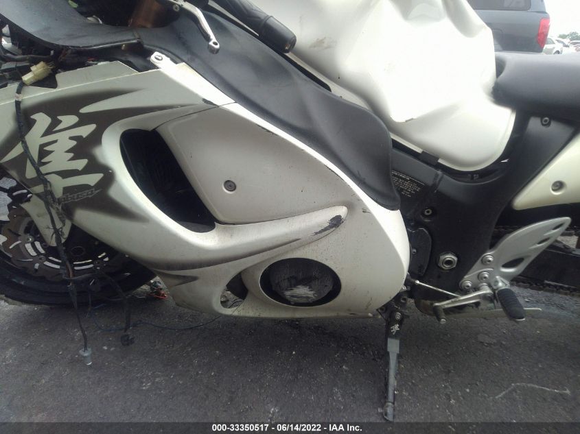 2011 SUZUKI GSX1300 R JS1GX72A2B2100515
