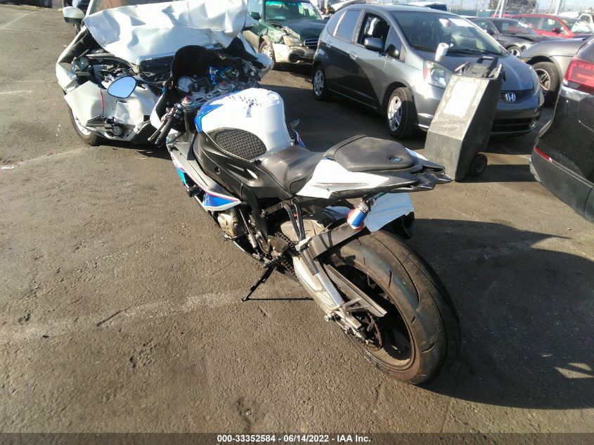 2015 BMW S 1000 RR WB10D2101FZ351371