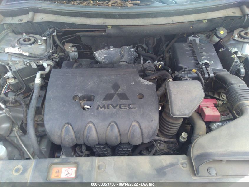2015 MITSUBISHI OUTLANDER SE JA4AD3A30FZ007192