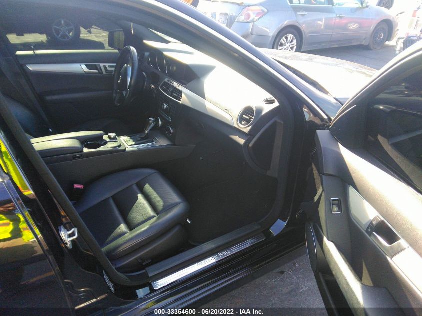 2013 MERCEDES-BENZ C-CLASS C 300 WDDGF8AB1DR253539