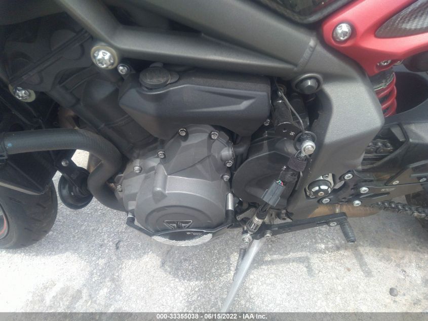 2020 TRIUMPH MOTORCYCLE STREET TRIPLE R SMTA534D8LTAA2201
