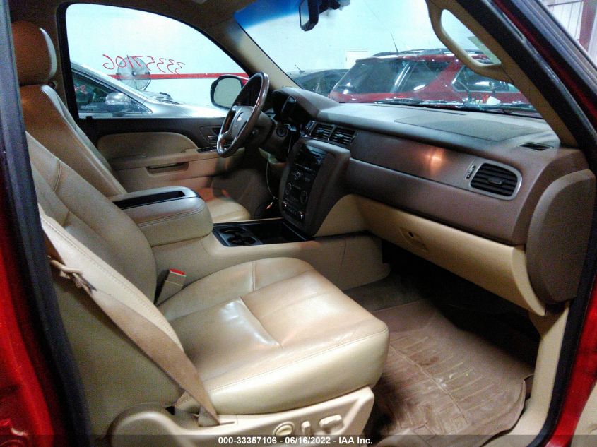 2013 CHEVROLET SUBURBAN K1500 LT 1GNSKJE74DR313785