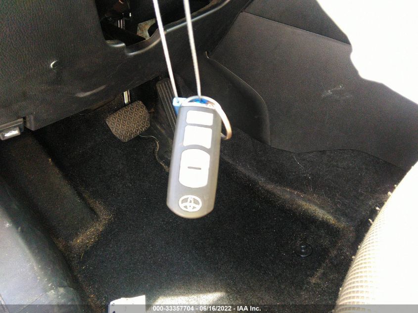 2019 TOYOTA YARIS SEDAN L/LE/XLE 3MYDLBYV9KY520860