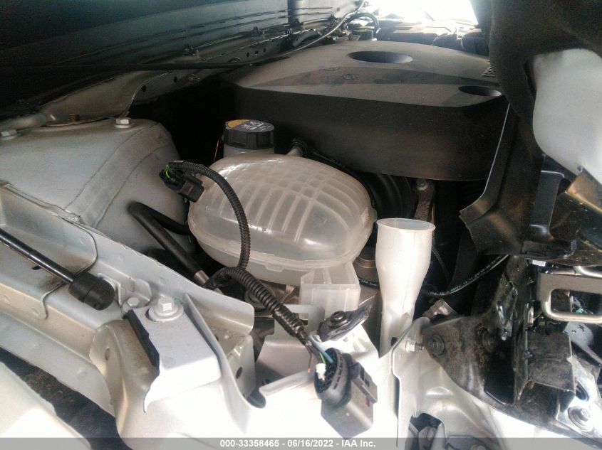2021 VOLVO XC40 R-DESIGN YV4162UM4M2505445
