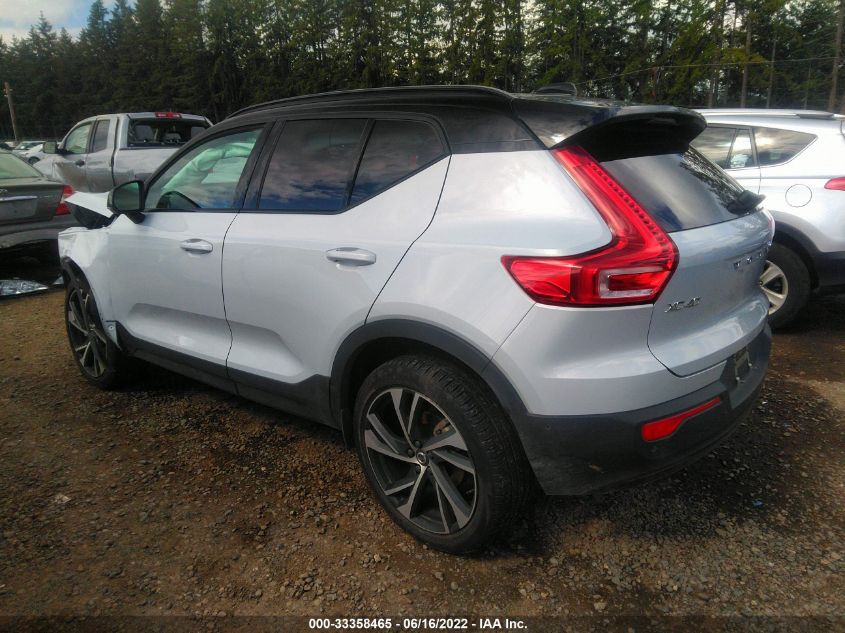 2021 VOLVO XC40 R-DESIGN YV4162UM4M2505445