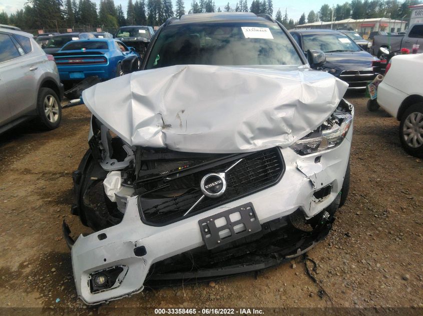 2021 VOLVO XC40 R-DESIGN YV4162UM4M2505445